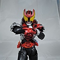 SHF 仮面ライダーキバ (46).JPG