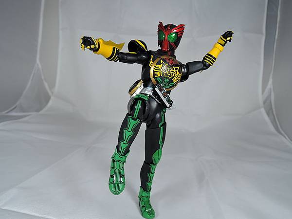 SHF 仮面ライダーオーズ タトバコンボ (21).JPG