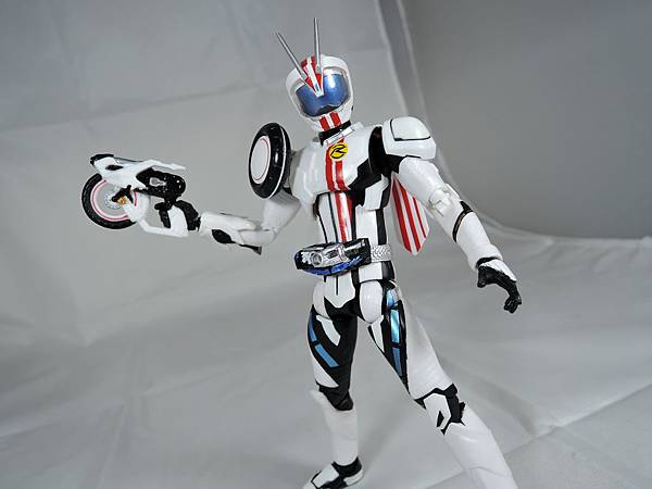 SHF 仮面ライダーマッハ (27).JPG