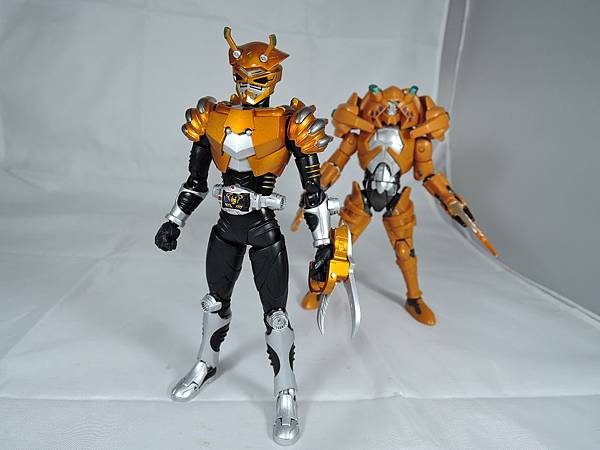 SHF 仮面ライダーシザース (43).JPG