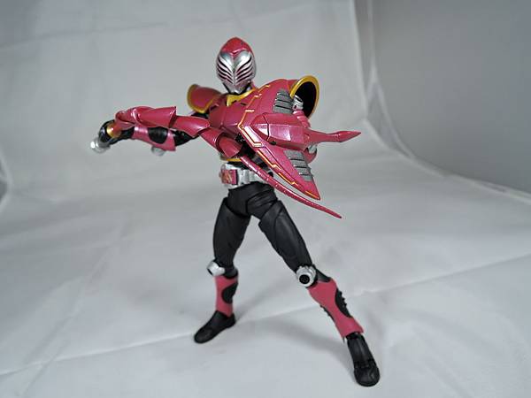 SHF 仮面ライダーライア (11).JPG