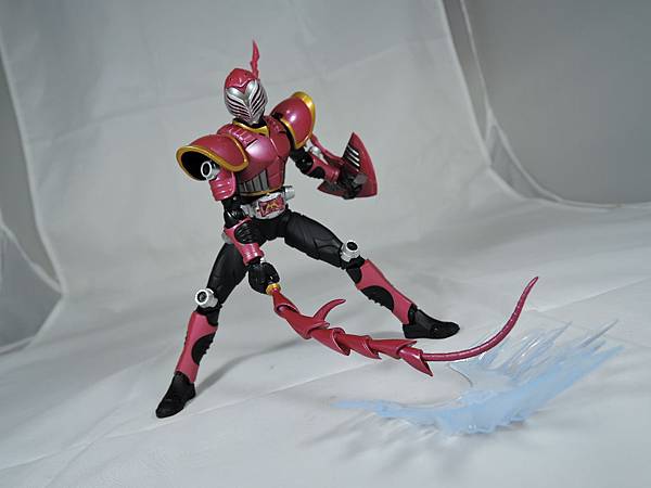 SHF 仮面ライダーライア (20).JPG