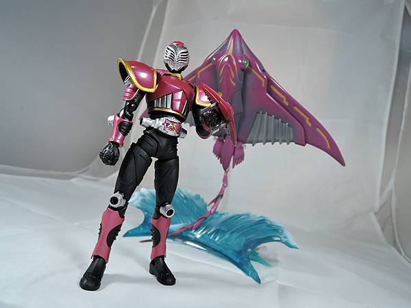 SHF 仮面ライダーライア (27).JPG