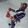 SHF 仮面ライダー響鬼 (20).JPG