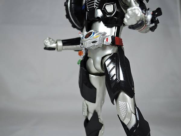 SHF 仮面ライダードライブ タイプワイルド (9).JPG