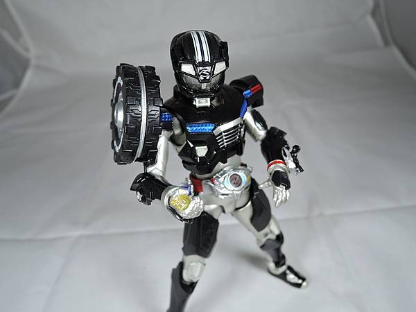 SHF 仮面ライダードライブ タイプワイルド (20).JPG