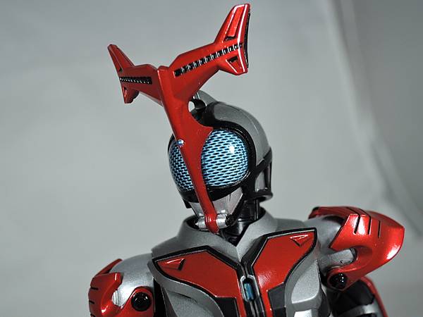 SHF 仮面ライダーハイパーカブト (6).JPG