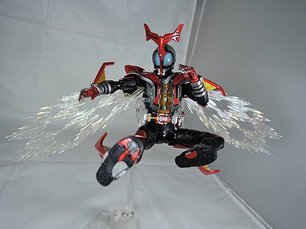 SHF 仮面ライダーハイパーカブト (53).JPG