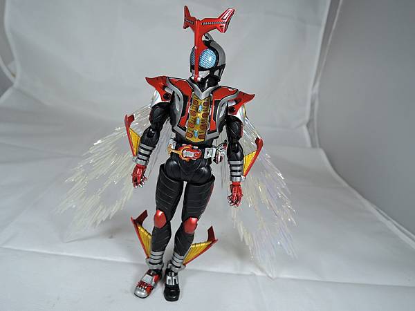 SHF 仮面ライダーハイパーカブト (72).JPG