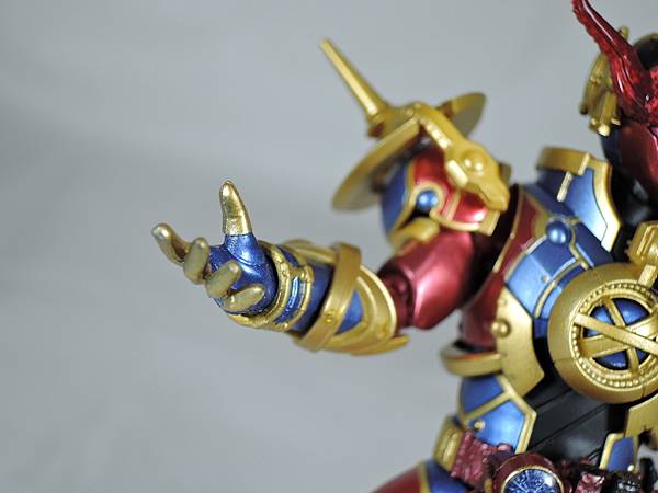 SHF 仮面ライダーエボル%26;BCR 仮面ライダービルド ジーニアス (33).JPG