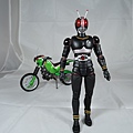 SHF 仮面ライダーブラック (5).JPG