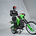 SHF 仮面ライダーブラック (85).JPG