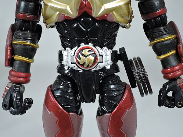 SHF 仮面ライダー響鬼紅＆装甲響鬼 (73).JPG