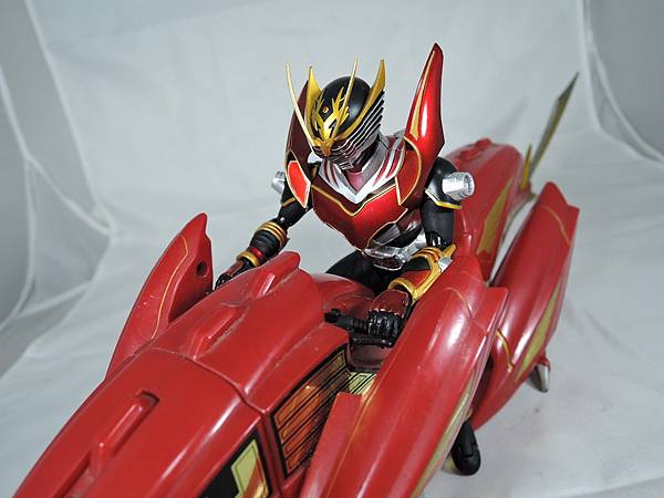 SHF 仮面ライダー龍騎サバイブ (48).JPG