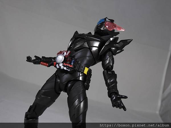 SHF 仮面ライダービルド ラビットタンクハザードフォーム (21).JPG