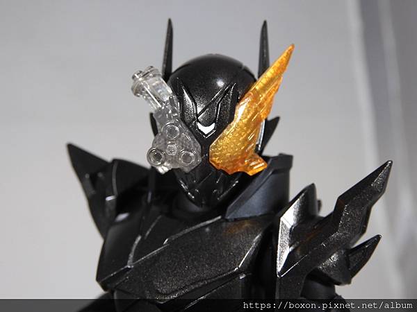 SHF 仮面ライダービルド ラビットタンクハザードフォーム (34).JPG