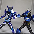 SHF 仮面ライダービルド ラビットラビット＆タンクタンク (79).JPG