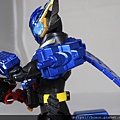 SHF 仮面ライダービルド ラビットラビット＆タンクタンク (60).JPG