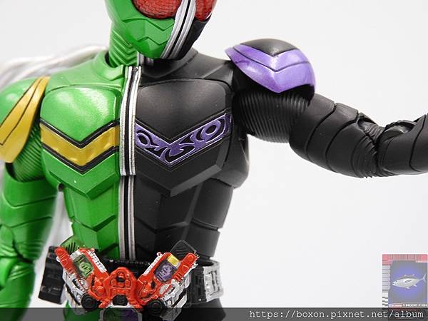 PhotoCap_SHF 仮面ライダーW サイクロンジョーカー (11).jpg