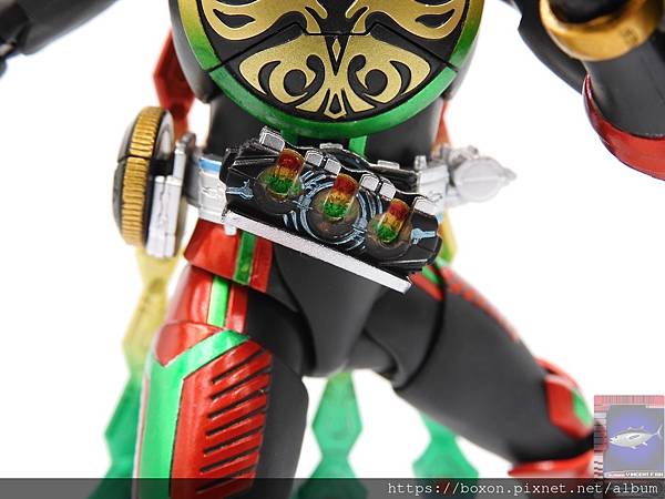 PhotoCap_SHF 仮面ライダーオーズ タジャドルコンボエタニティ (12).jpg