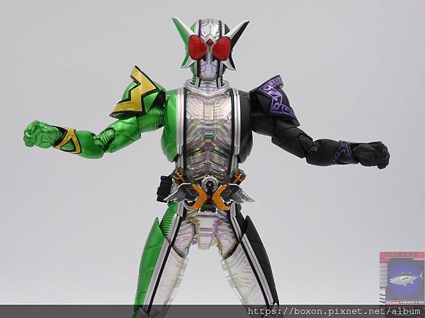 PhotoCap_SHF 仮面ライダーダブル サイクロンジョーカーエクストリーム (12).jpg