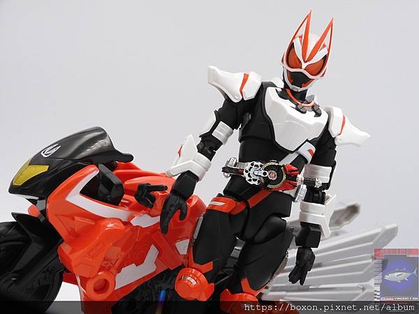 PhotoCap_SHF 仮面ライダーギーツ (5).jpg