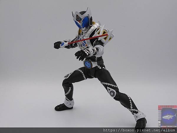 PhotoCap_SHF 真骨彫 仮面ライダーサガ (29).jpg