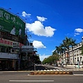 南門路口，右台灣文學館，左文學茶館