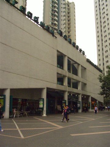 44 百老匯電影中心跟書店.JPG