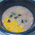 皮蛋玉米瘦肉粥-11.JPG