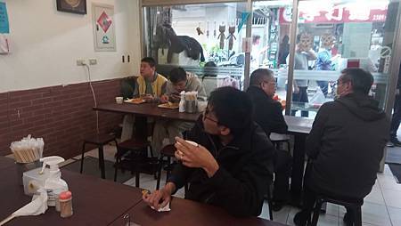 [台北美食]隱藏在西門町巷弄裡,要吃各種米飯料理、二十五年老