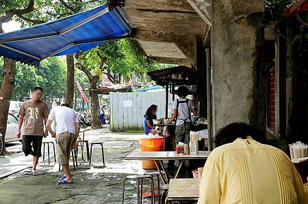 [台北美食]傳承三代、營業半世紀時間的美星麵食館,應證人世間