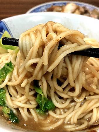 [台北美食]傳承三代、營業半世紀時間的美星麵食館,應證人世間