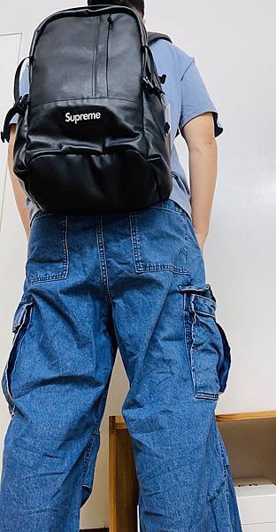 (開箱) supreme後背包，supreme官網開放台灣地