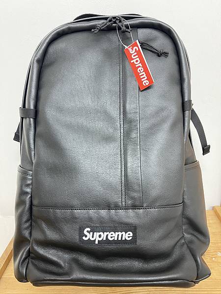 (開箱) supreme後背包，supreme官網開放台灣地