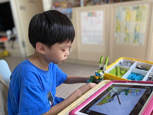 祝大家中秋節快樂!