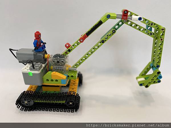 [昌兒積木] 動力機械實作：挖土機