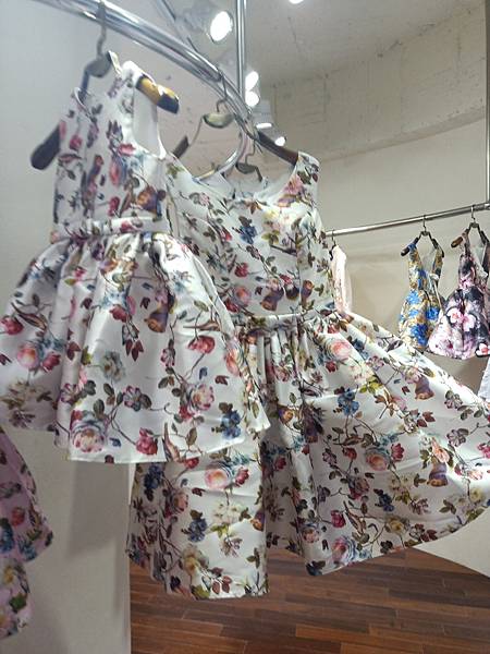 【服務項目與說明】天使伴娘小禮服訂製租借