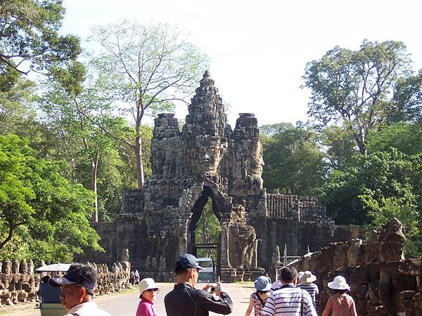 大吳哥(Angkor Thom)的南門，也是平民進出的門