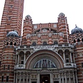 威斯明斯特大教堂(Westminster Cathedral)，天主教徒的西敏寺，1903年完工，是倫敦少見的拜占庭式建築