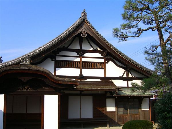 平等院境內的最勝院，屬天台修驗宗派的道場，建築很有特色