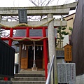 步行返回車站的途中，經過雪國神社，這也是間稻荷神社