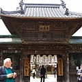 嚴島神社旁的大願寺，其山門相當有特色。大願寺原本跟嚴島神社混為一體，神佛分離後才獨立出來