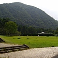 一旁則是有大片草皮的鬼怒川公園