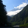 太魯閣峽谷山間雲霧繚繞