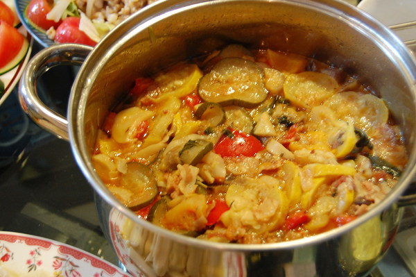 西軍代表登場：15做的法式雜菜炊，就是動畫料理鼠王中的那道佳餚