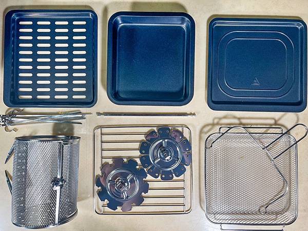 S__66052114 小店家小家庭必備 | 比氣炸鍋好用百倍 | SANSUI山水 | 12L旋風溫控智能氣炸烤箱SAF-553N | 自動轉烤 |