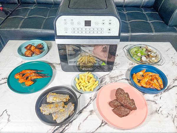 S__66052130 小店家小家庭必備 | 比氣炸鍋好用百倍 | SANSUI山水 | 12L旋風溫控智能氣炸烤箱SAF-553N | 自動轉烤 |