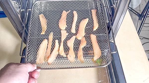 S__66142230 小店家小家庭必備 | 比氣炸鍋好用百倍 | SANSUI山水 | 12L旋風溫控智能氣炸烤箱SAF-553N | 自動轉烤 |