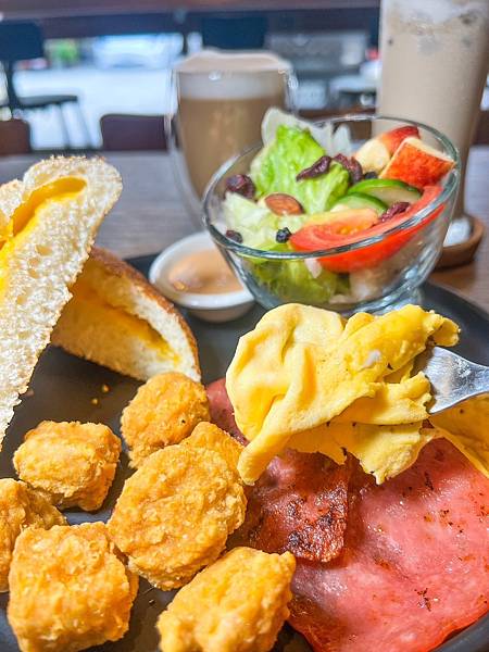 【私藏美食】再訪Café32:全新高海拔莊園手沖、美味英式鹹 【私藏美食】再訪Café32:全新高海拔莊園手沖、美味英式鹹